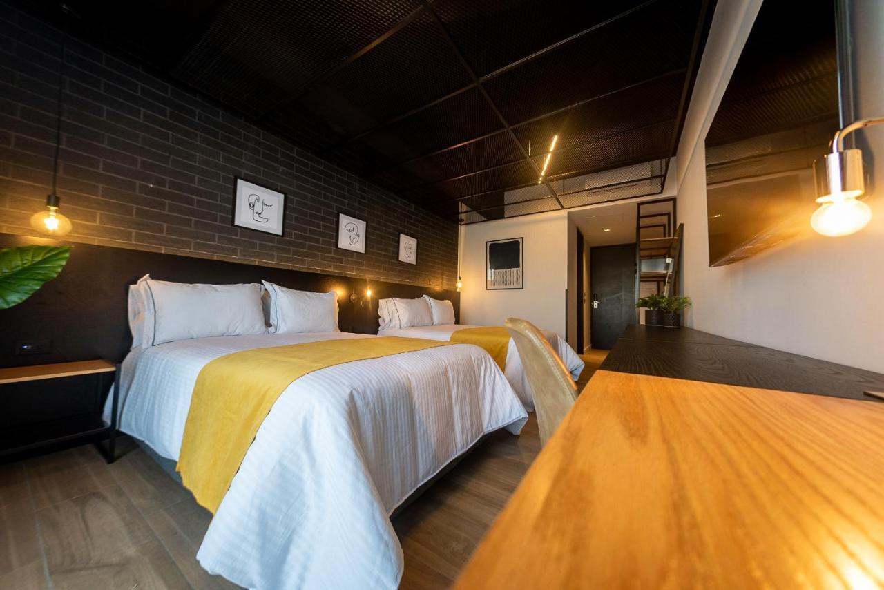 Fulton Business Luxury Hotel กัวดาลาฮารา ภายนอก รูปภาพ