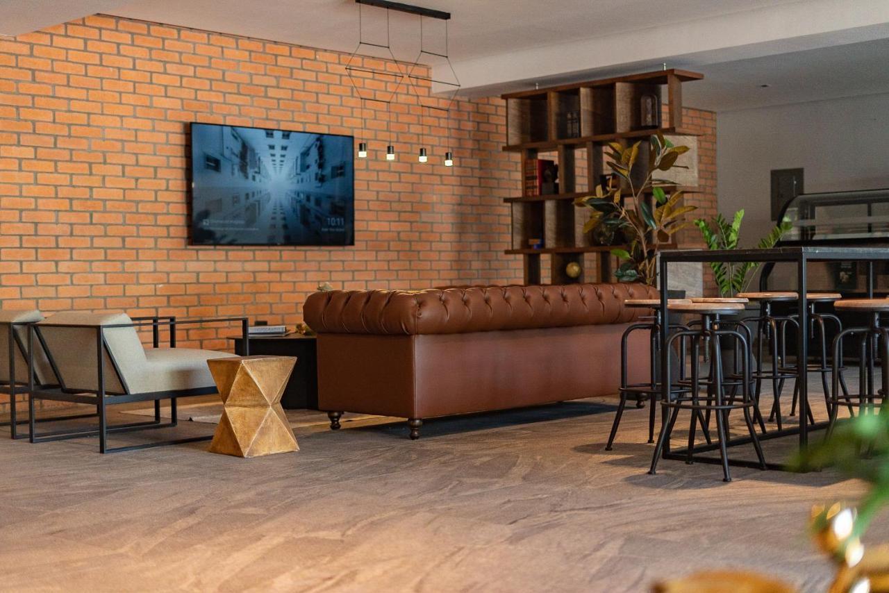 Fulton Business Luxury Hotel กัวดาลาฮารา ภายนอก รูปภาพ
